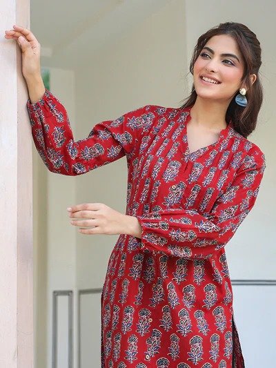 Maroon Cotton Floral Print Flared Kurta - Image 7